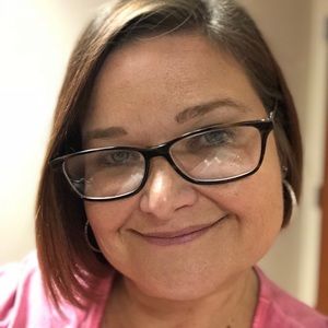 Meet your Posher, Laura